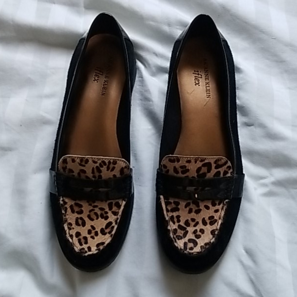 Anne Klein cheetah print ballet flats